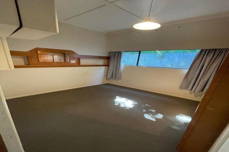 Photo of property in 84 Island Bay Road, Beach Haven, Auckland, 0626