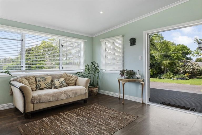 Photo of property in 50 Lee Street, Te Puke, 3119