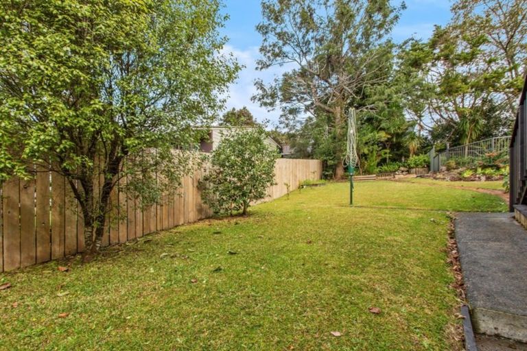 Photo of property in 14 Glenfinn Place, Massey, Auckland, 0614