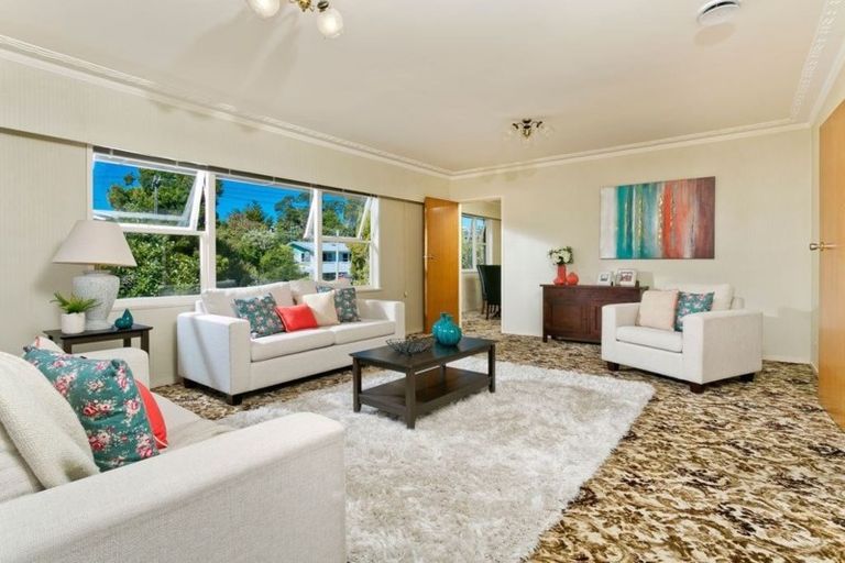 Photo of property in 22 Windermere Crescent, Blockhouse Bay, Auckland, 0600