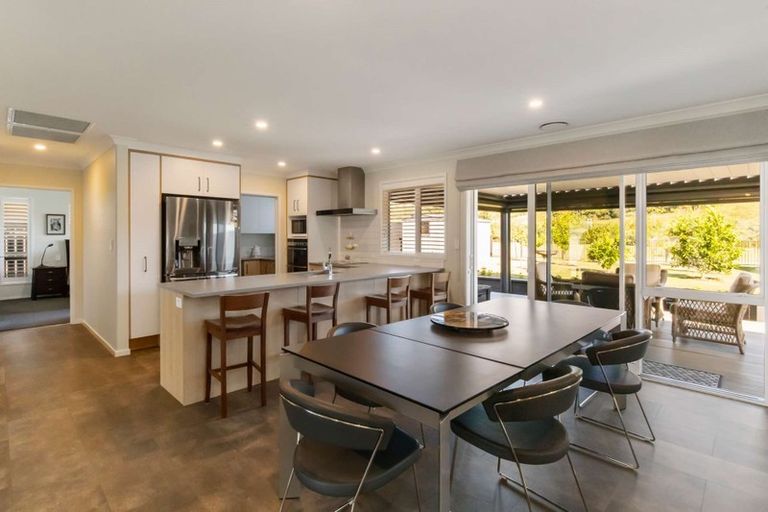 Photo of property in 107 Awataha Crescent, Pyes Pa, Tauranga, 3110