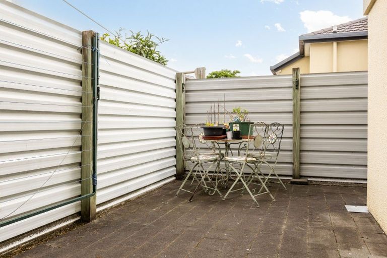 Photo of property in 102c Southampton Street West, Hastings, 4122