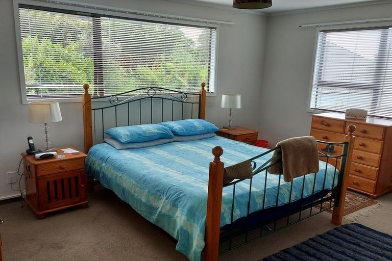 Photo of property in 23 Gurkha Crescent, Khandallah, Wellington, 6035