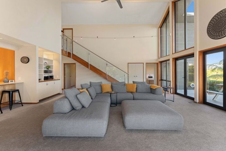 Photo of property in 8 Whakamoenga Point, Acacia Bay, Taupo, 3385