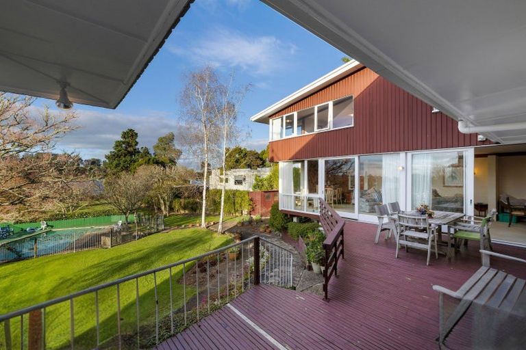 Photo of property in 144 Lake Crescent, Hamilton Lake, Hamilton, 3204