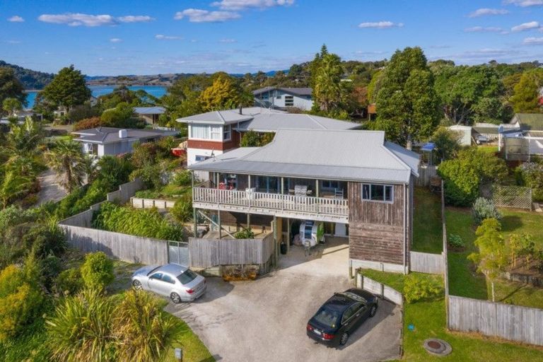 Photo of property in 61a Lorenzen Bay Road, Raglan, 3225