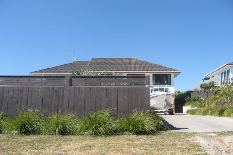 Photo of property in 645 Pukehina Parade, Pukehina, Te Puke, 3189