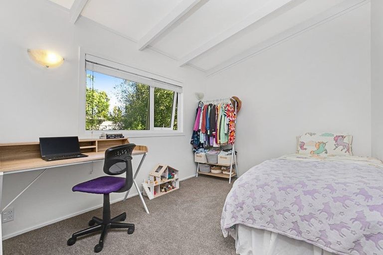 Photo of property in 107a Brian Crescent, Stanmore Bay, Whangaparaoa, 0932