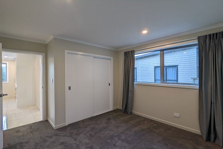 Photo of property in 44 Albatross Close, Whitby, Porirua, 5024