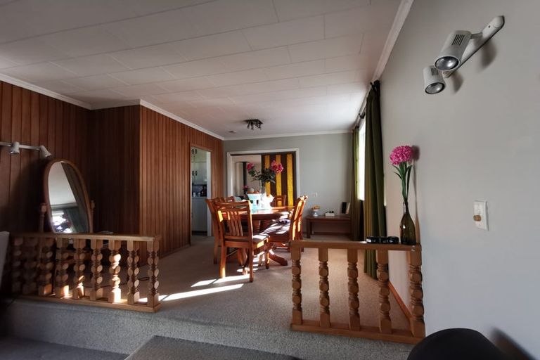 Photo of property in 219 Cambridge Terrace, Naenae, Lower Hutt, 5011