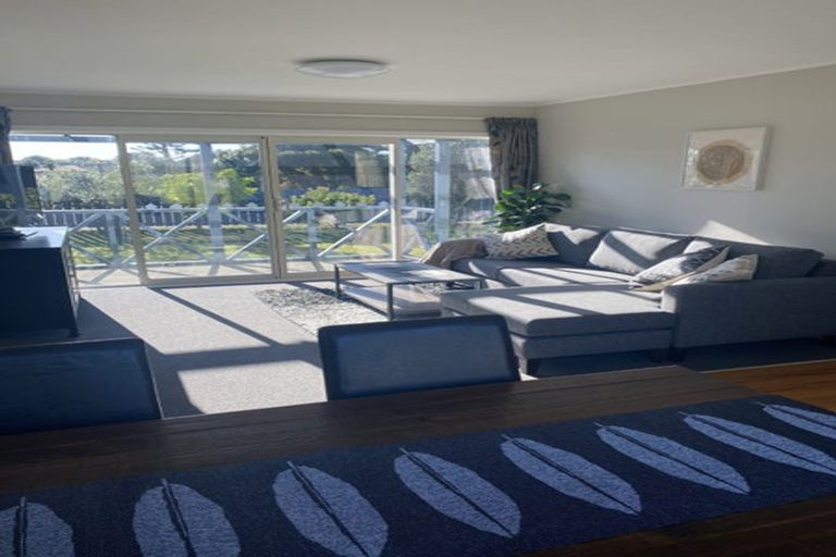 Photo of property in 53 William Street, Waikanae Beach, Waikanae, 5036