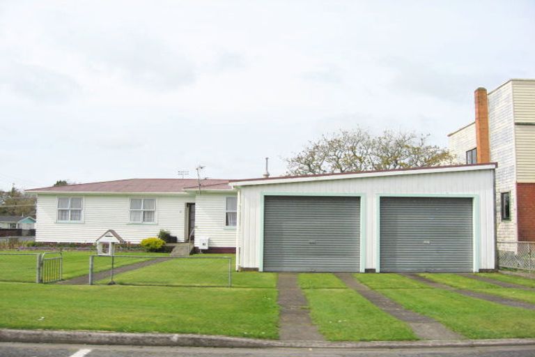 Photo of property in 21 James Street, Inglewood, 4330