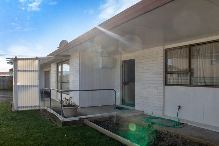 Photo of property in 2/25 Parker Street, Mayfield, Blenheim, 7201