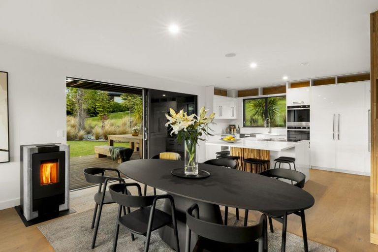 Photo of property in 98 Jacks Point Rise, Jacks Point, Queenstown, 9371