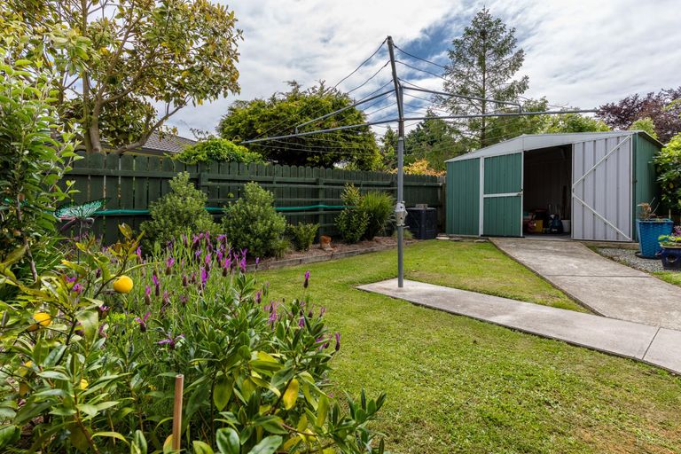 Photo of property in 11 Oxford Street, Waimate, 7924