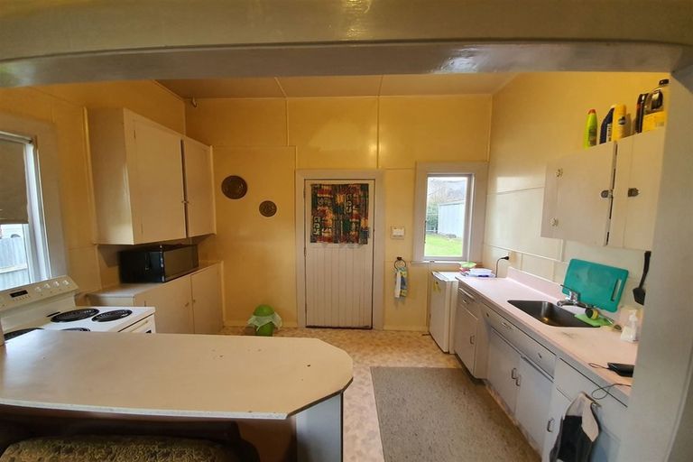 Photo of property in 17 George Street, Waimate, 7924