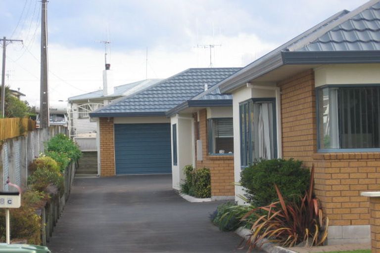Photo of property in 8c Waimapu Street, Greerton, Tauranga, 3112