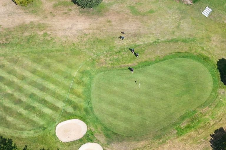 Photo of property in 16 Tenby Street, Wanaka, 9305