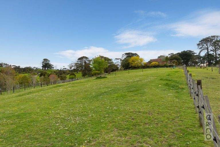 Photo of property in 25 School Road, Waimauku, 0881