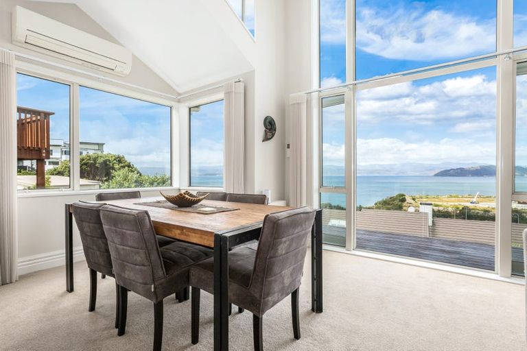 Photo of property in 5 Curnow Way, Kaiwharawhara, Wellington, 6035