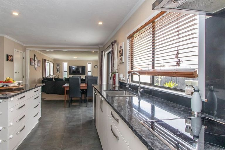 Photo of property in 4 Kamahi Place, Inglewood, 4330