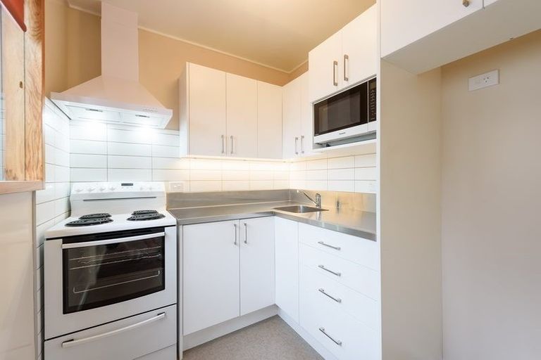 Photo of property in Adelphi Apartments, 179 The Terrace, Wellington Central, Wellington, 6011