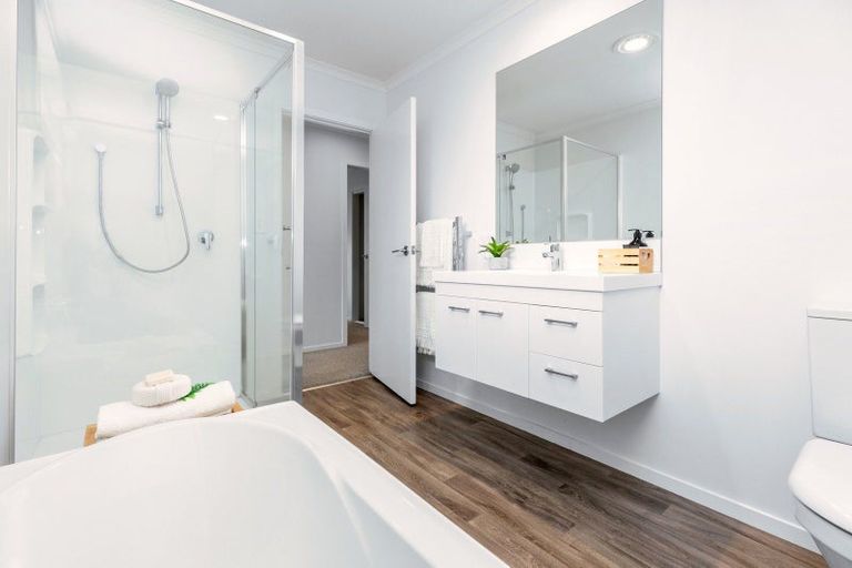 Photo of property in 13a Dickson Road, Papamoa Beach, Papamoa, 3118