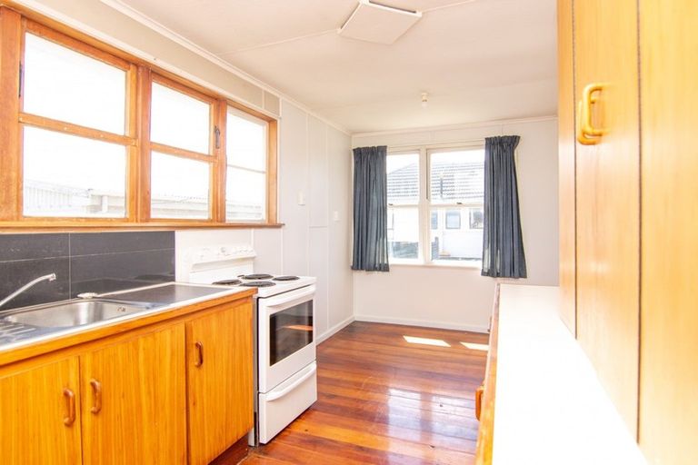 Photo of property in 10 Thames Street, Roslyn, Palmerston North, 4414