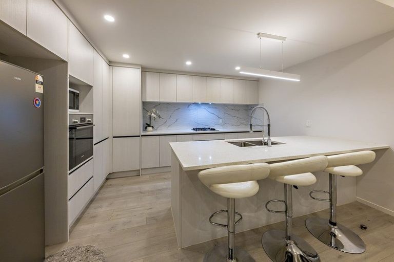 Photo of property in 22 Castlepoint Avenue, Takanini, 2110