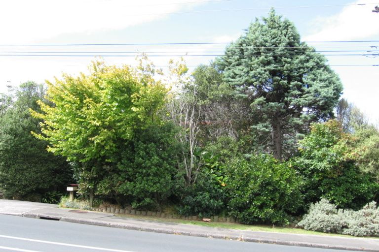 Photo of property in 1/831 Beach Road, Browns Bay, Auckland, 0630
