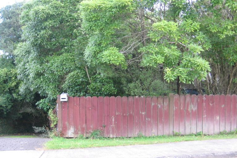 Photo of property in 28 Mawney Road, Henderson, Auckland, 0610