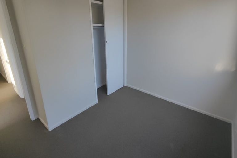 Photo of property in 74 Rosario Crescent, Red Beach, 0932