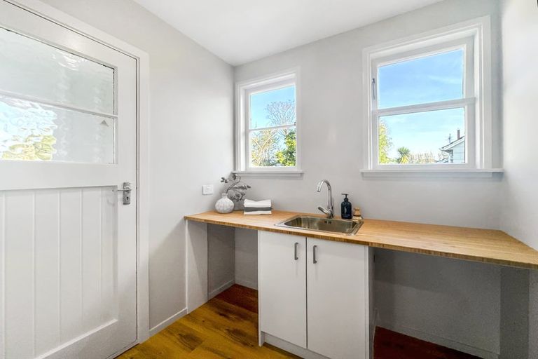 Photo of property in 48 Rowcliffe Crescent, Avonside, Christchurch, 8061