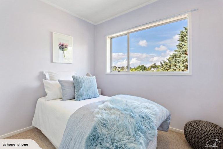 Photo of property in 1/2 Eastwood Rise, Browns Bay, Auckland, 0630