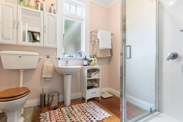 Photo of property in 270 High Street North, Carterton, 5713