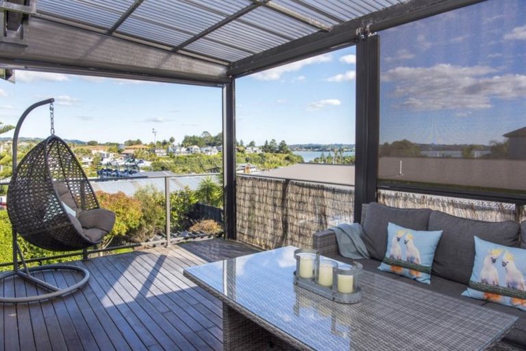 Photo of property in 103 Pine Harbour Parade, Beachlands, Auckland, 2018