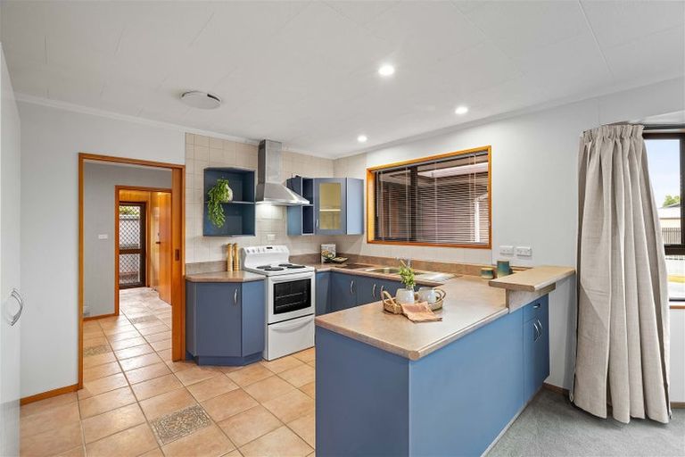 Photo of property in 47 Oakhampton Street, Hornby, Christchurch, 8042