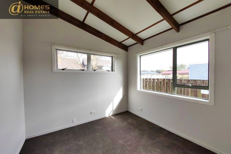 Photo of property in 40 Eyre Street, Henderson, Auckland, 0612