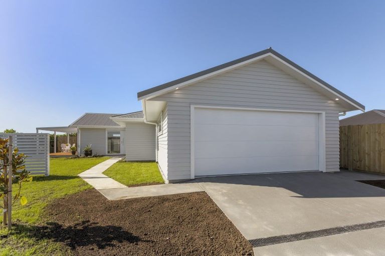 Photo of property in 18 Roka Street, Bell Block, New Plymouth, 4312