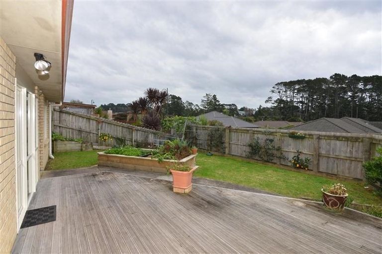 Photo of property in 3a Alderbury Way, Henderson, Auckland, 0612