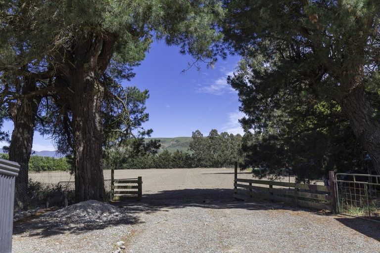 Photo of property in 17 Hekeao Road, Surrey Hills, Ashburton, 7778