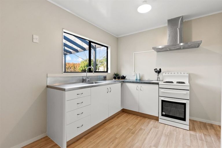 Photo of property in 1/16 Clarice Place, Takanini, 2112