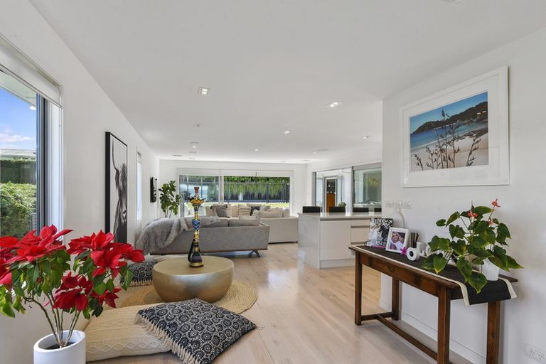 Photo of property in 27 Tizard Road, Birkenhead, Auckland, 0626