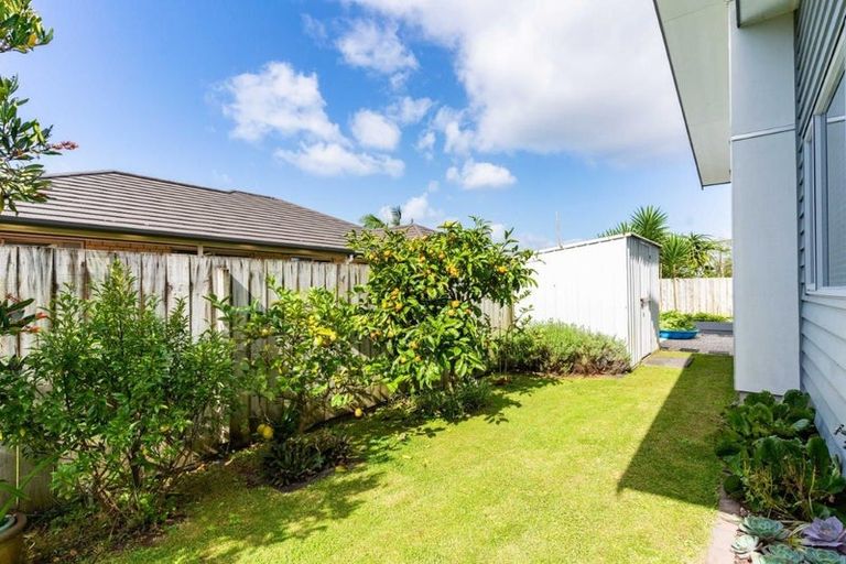 Photo of property in 377 One Tree Point Road, One Tree Point, 0118