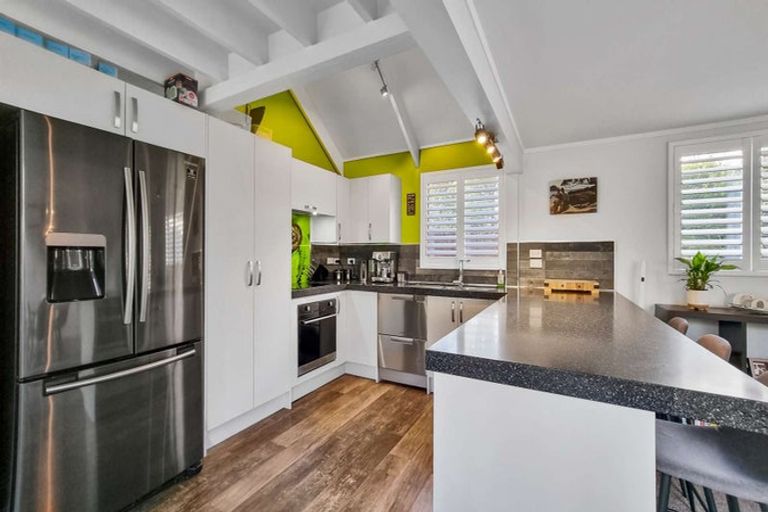 Photo of property in 12 Shane Place, Lynmore, Rotorua, 3010