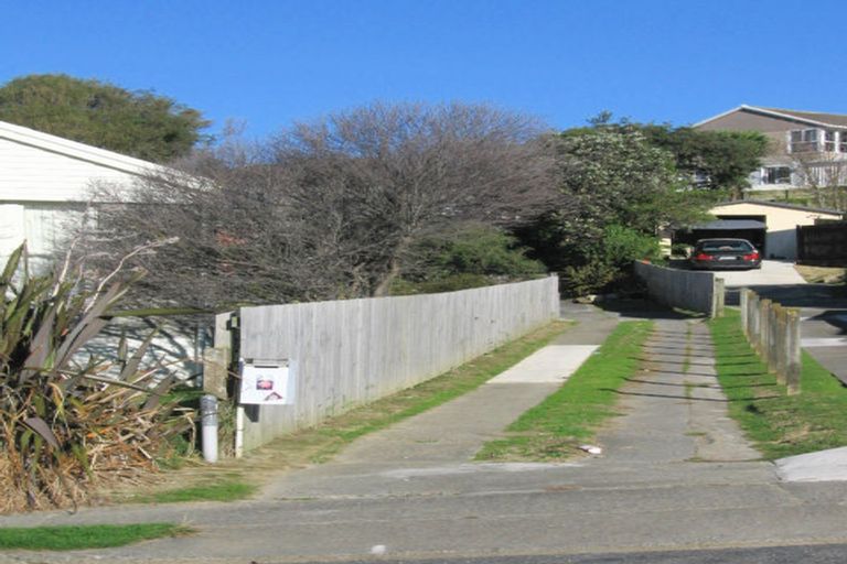 Photo of property in 23 Mahinawa Street, Takapuwahia, Porirua, 5022