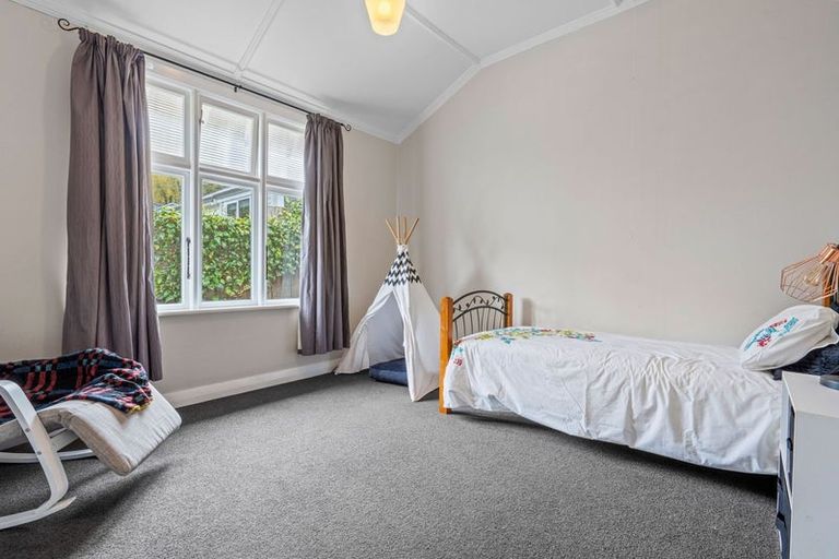 Photo of property in 22 Burnett Street, Calton Hill, Dunedin, 9012