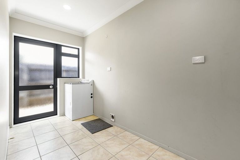 Photo of property in 12 Oldfield Court, Huntington, Hamilton, 3210