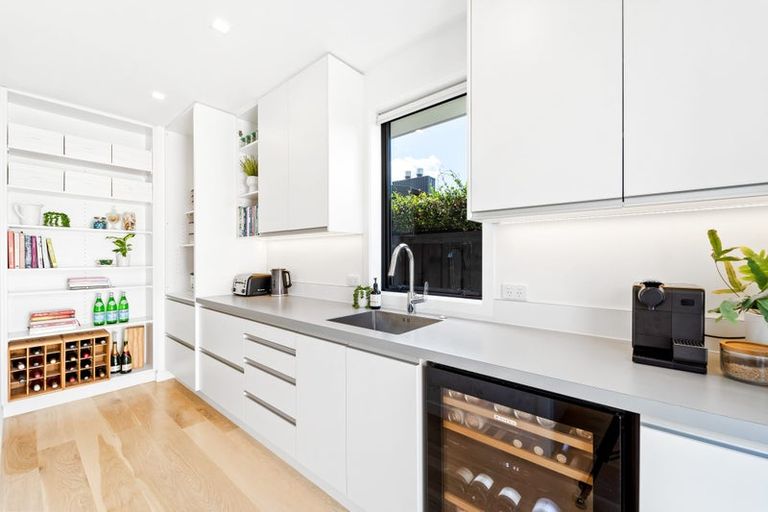 Photo of property in 11 Sandpiper Avenue, Point Wells, Warkworth, 0986