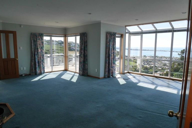 Photo of property in 1/98 Moncks Spur Road, Redcliffs, Christchurch, 8081
